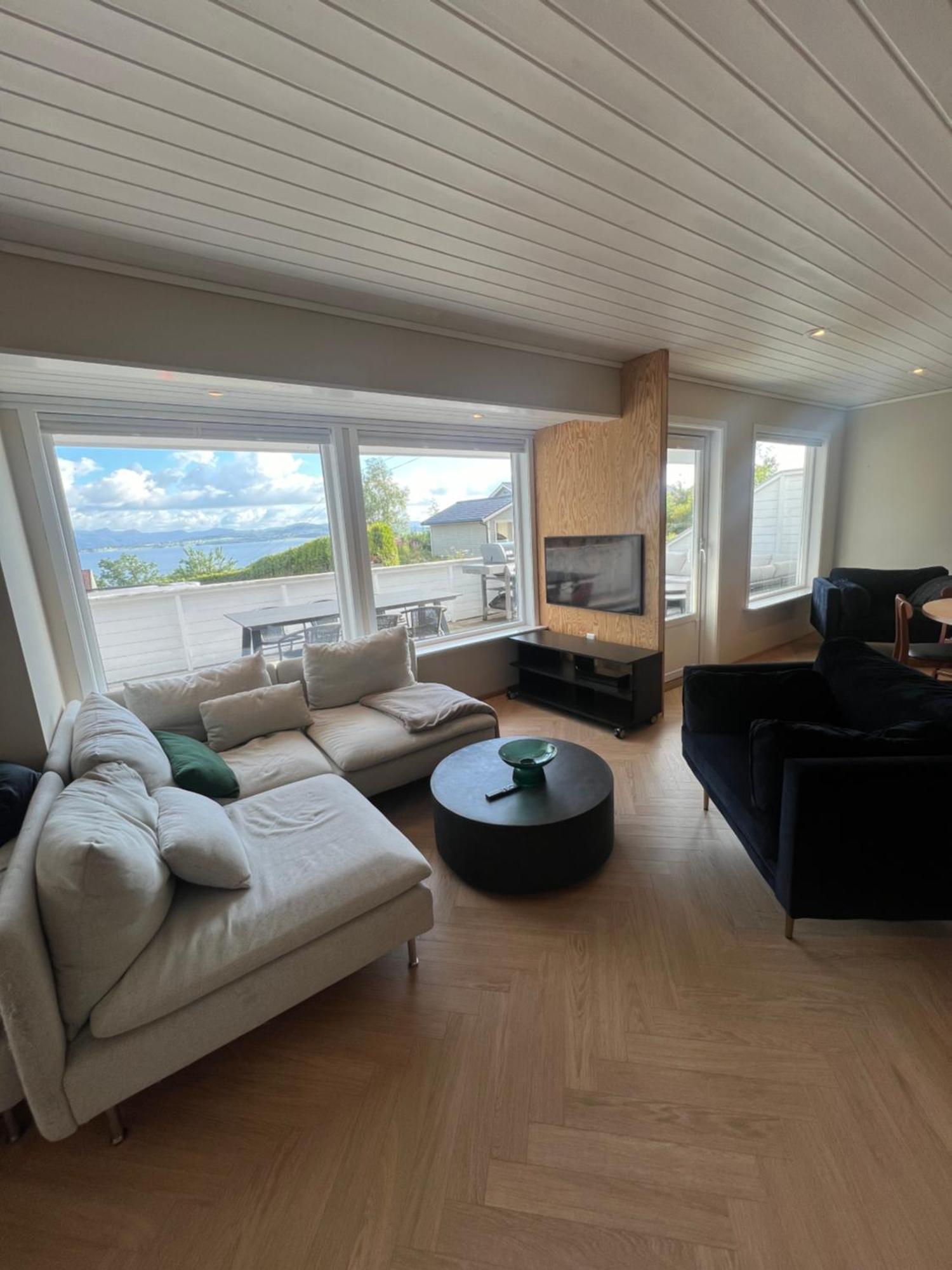 Entire House With View Over The Fjord *