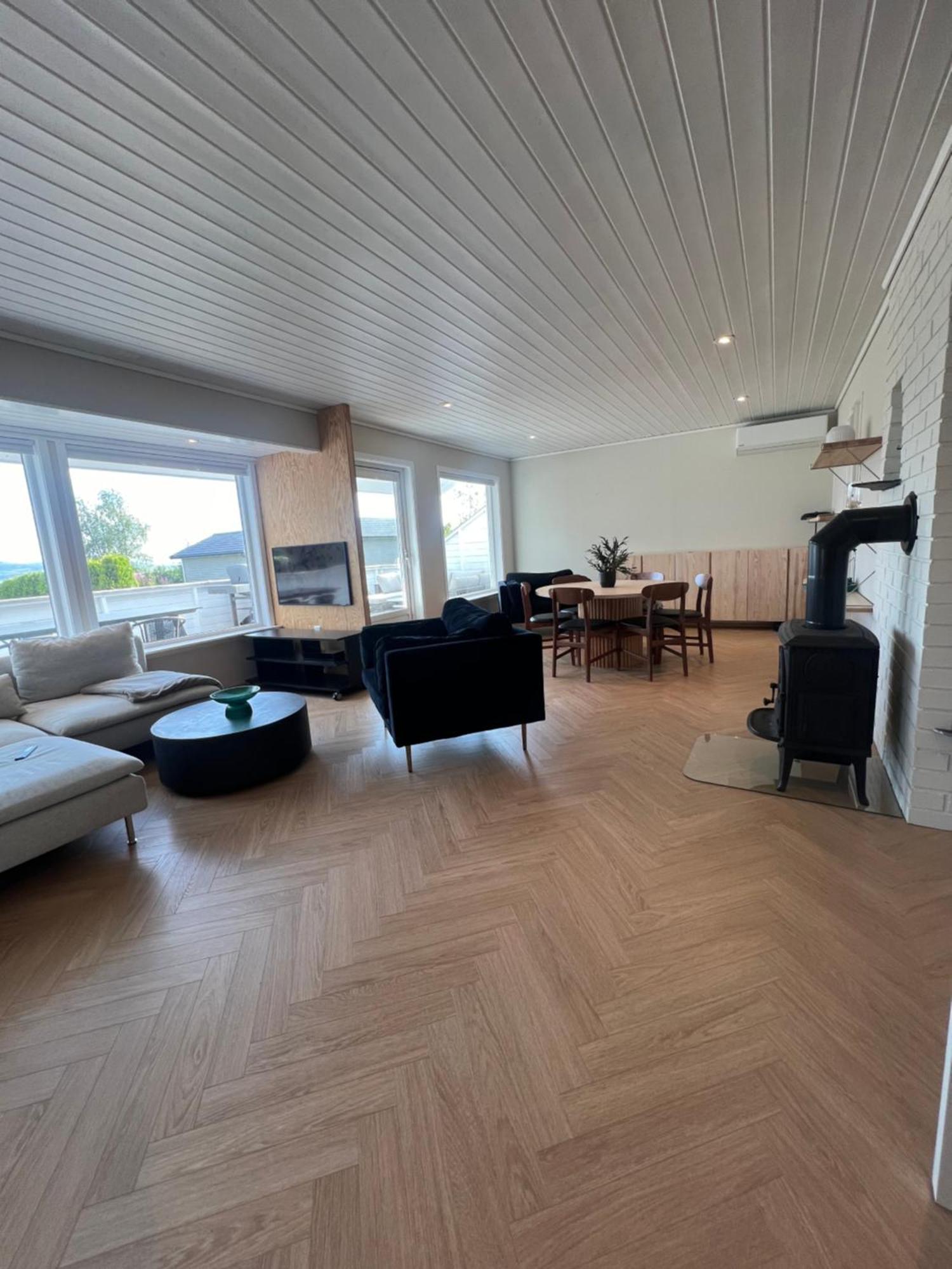 Entire House With View Over The Fjord Feriehus *
